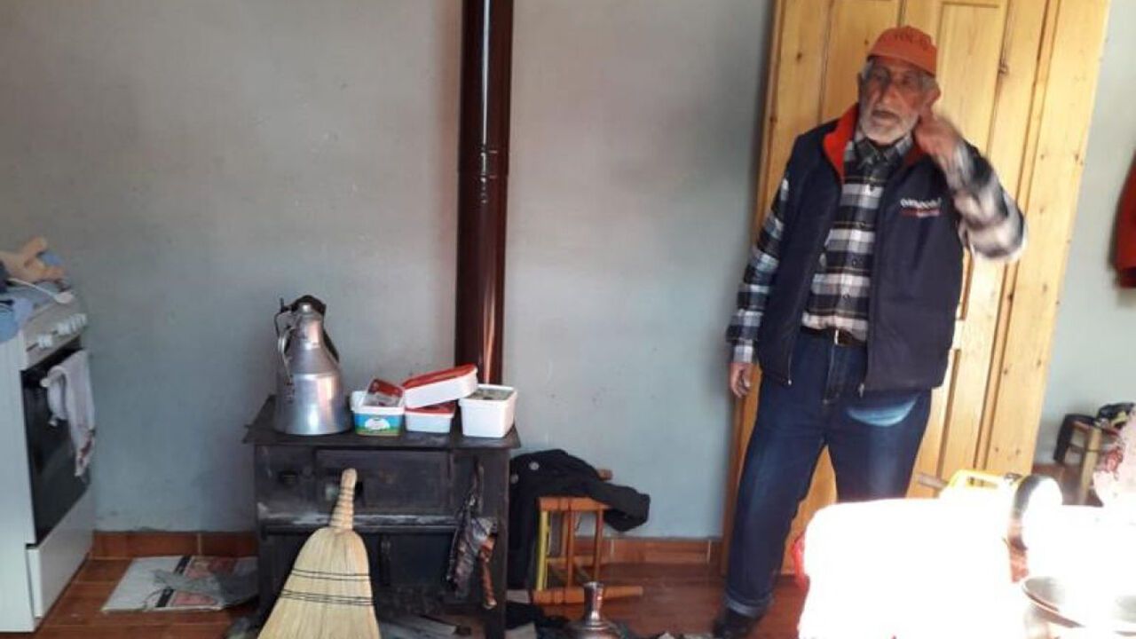 Rize Çamlıhemşin’de 25 yayla evine ayılar saldırdı