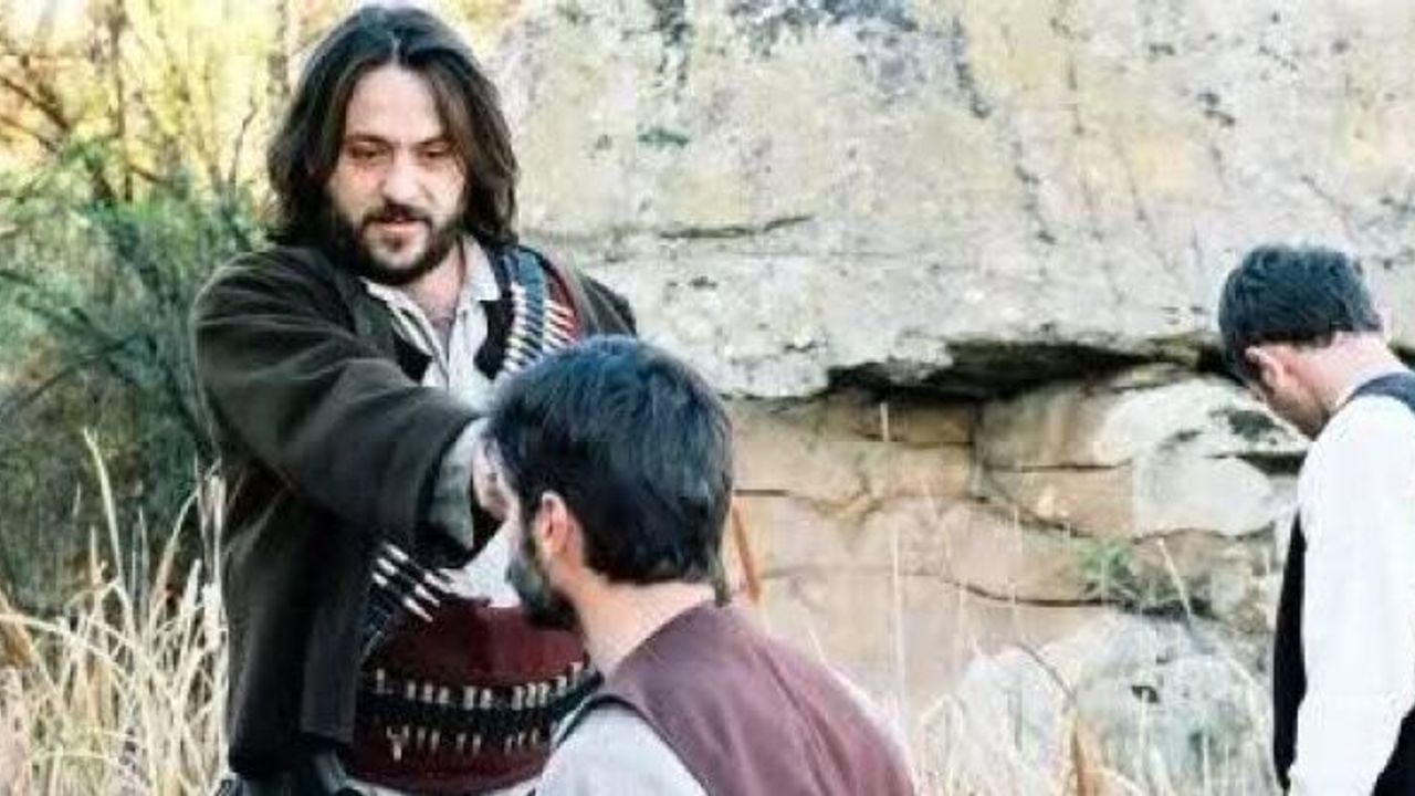 Ünlü oyuncu Kovid-19 dan hayatını kaybetti