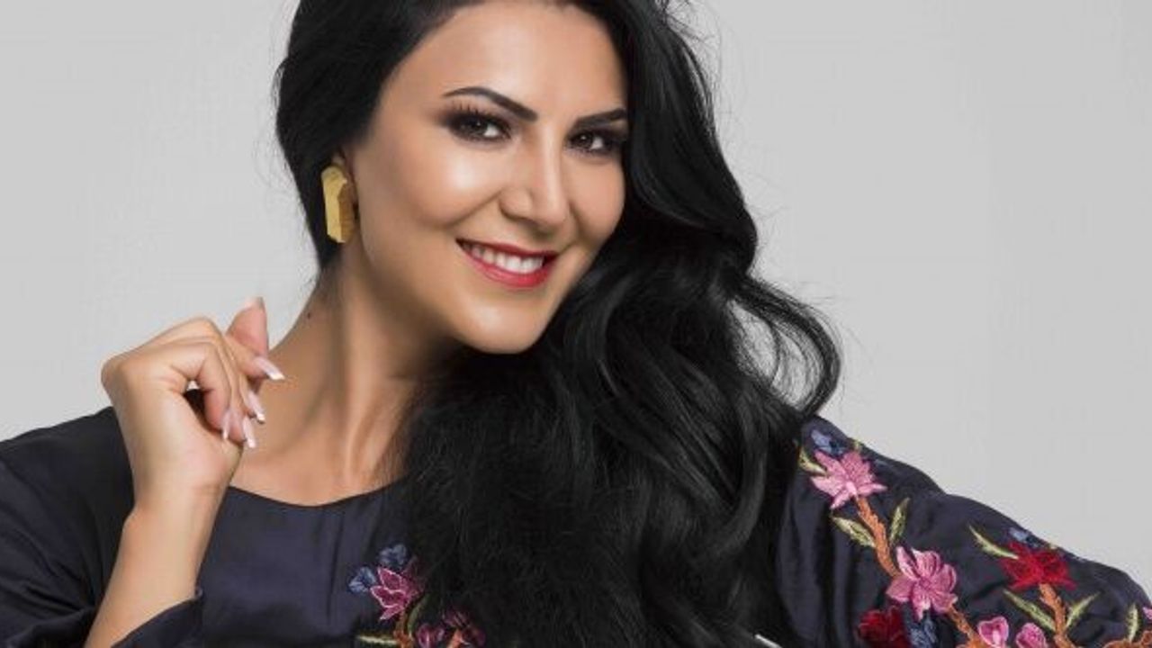 Ayşe Dinçer Yaz'ın Türküsü ile Coşturacak!