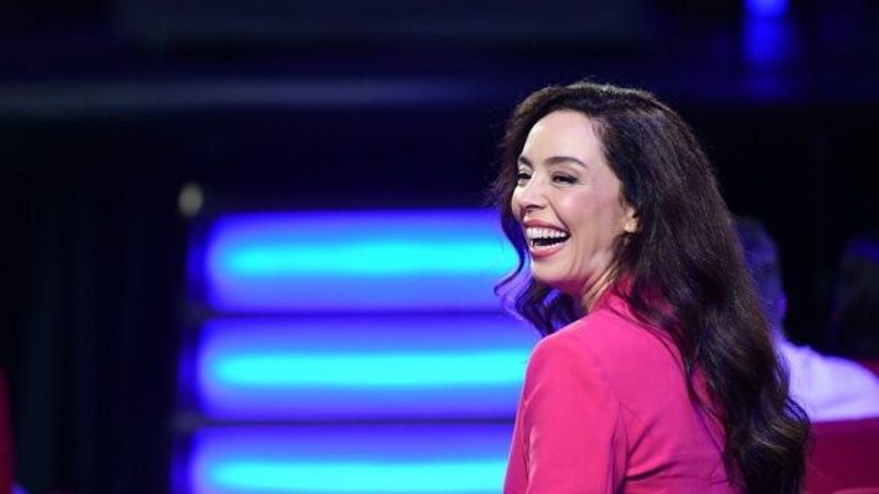 Azra Akın'ın estetik itirafı çok konuşulacak