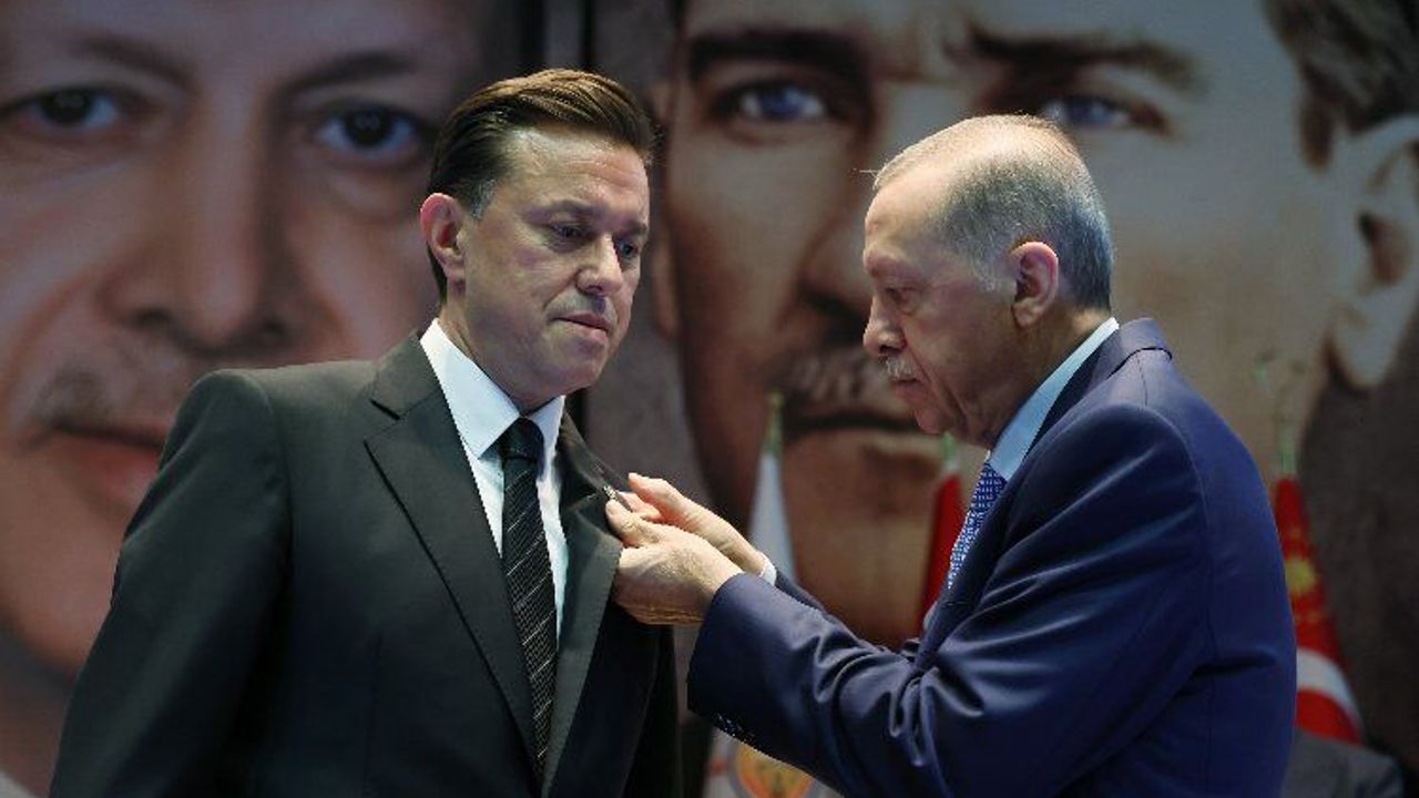 İYİ Partili İdris Nebi Hatipoğlu AK Parti'ye katıldı