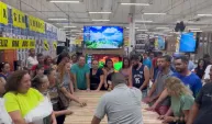 Brezilya'da taksitle televizyon almak için yarıştılar