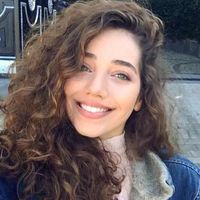 Özge Özacar