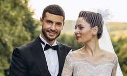 Berk Oktay ve Yıldız Çağrı Atiksoy'un Beyaz Kalpli Aşk Pozu Sosyal Medyayı Salladı!