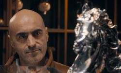 Masum Bir Cam Sehpa Hayatlarını Nasıl Kararttı? Sürpriz Finaliyle "Cam Sehpa"