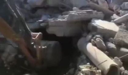 Depremde enkazda kalan kuzular böyle kurtarıldı