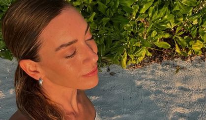 Sinem Kobal'ın Maldivler pozları