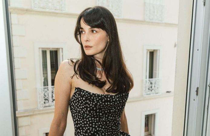 Eşref Rüya Dizisinin Çiğdem'i Büşra Develi Cannes'da Göz Kamaştırdı! Peki Büşra Develi Ne Giydi?