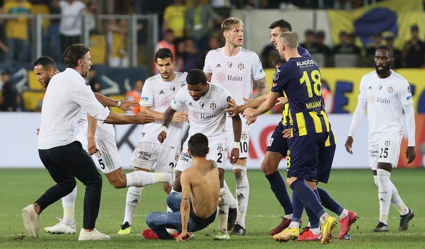 Ankaragücü - Beşiktaş maçındaki olayların görüntüleri