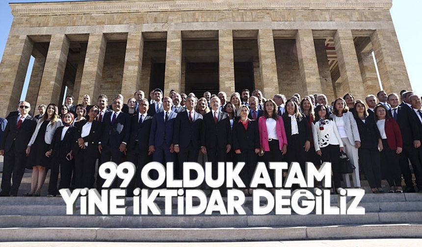 CHP, 99’ncu kuruluş yıl dönümünde Anıtkabir'e gitti