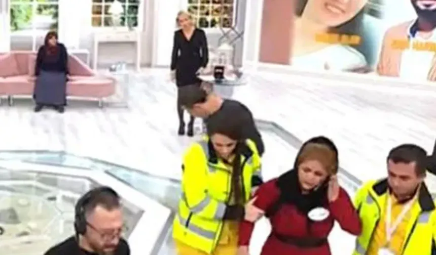 Esra Erol canlı yayında ne olduğunu şaşırdı! Bir anda bayıldı