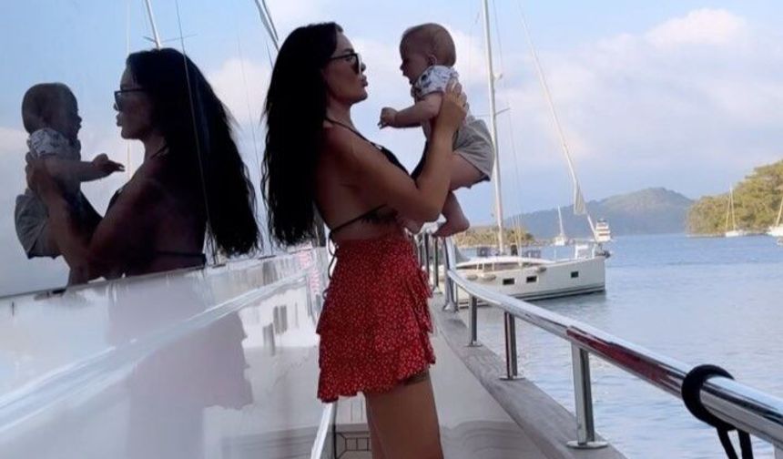 Selin Ciğerci kızı ile paylaşım yaptı