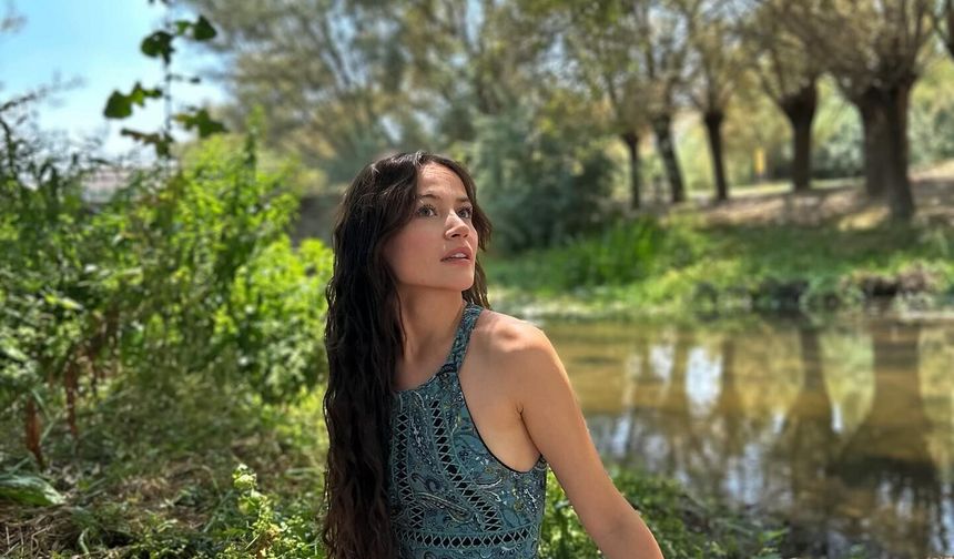 Yağmur Yüksel’den Şık ve Doğal Kareler