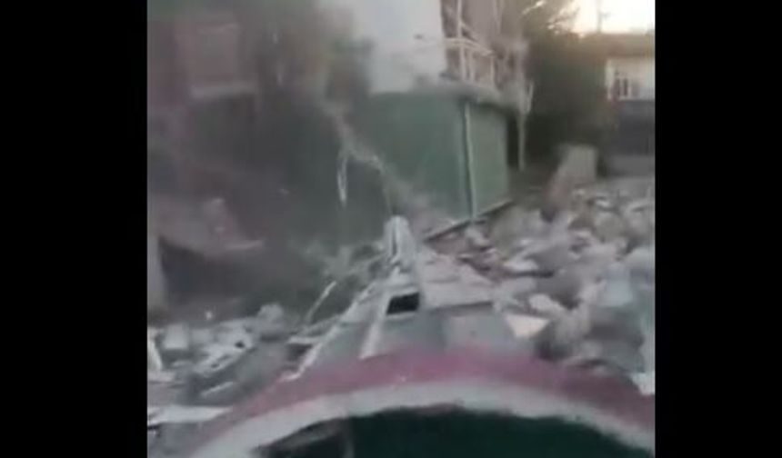 Balıkesir’de deprem sonrası yıkılan binalardan yeni görüntüler