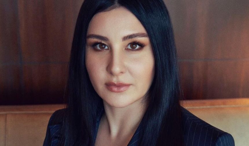 Yasemin Sakallıoğlu Düğün Şarkıcısı Oldu!