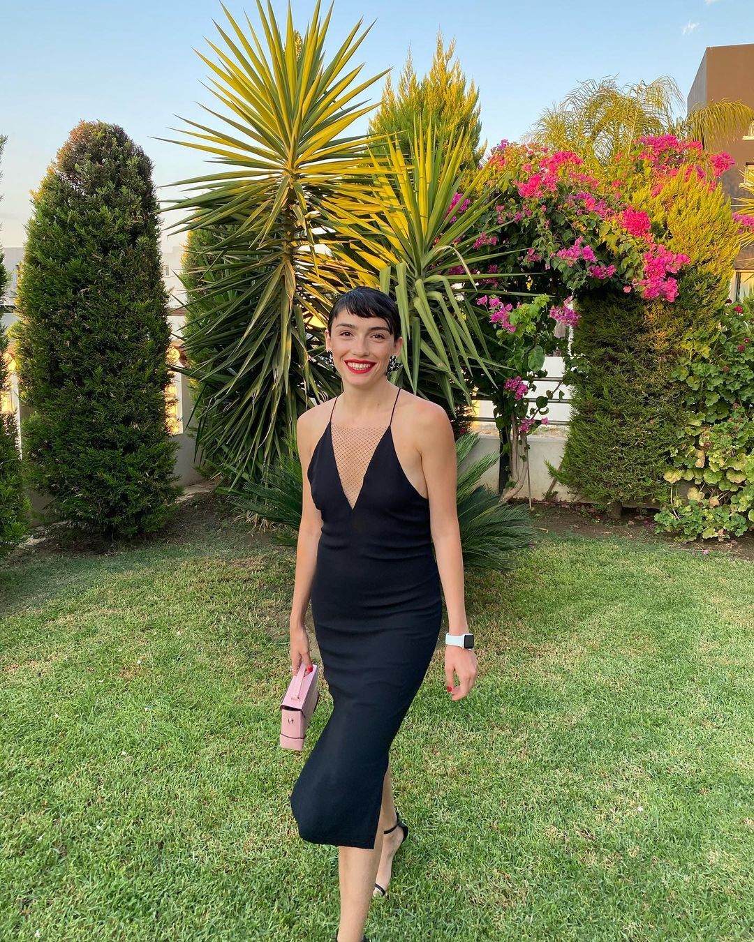 Hazar Ergüçlü (2)