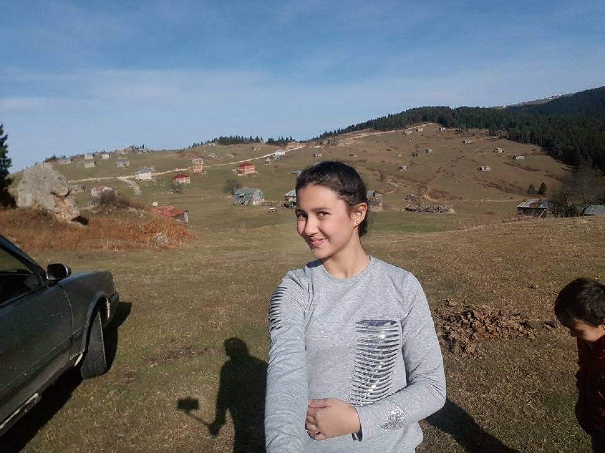 Sıla Şentürk 1