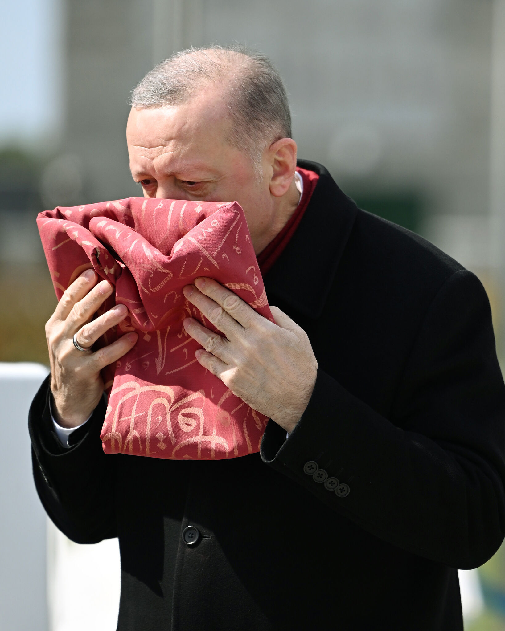 Cumhurbaşkanı Erdoğan Sancak Öpme 2