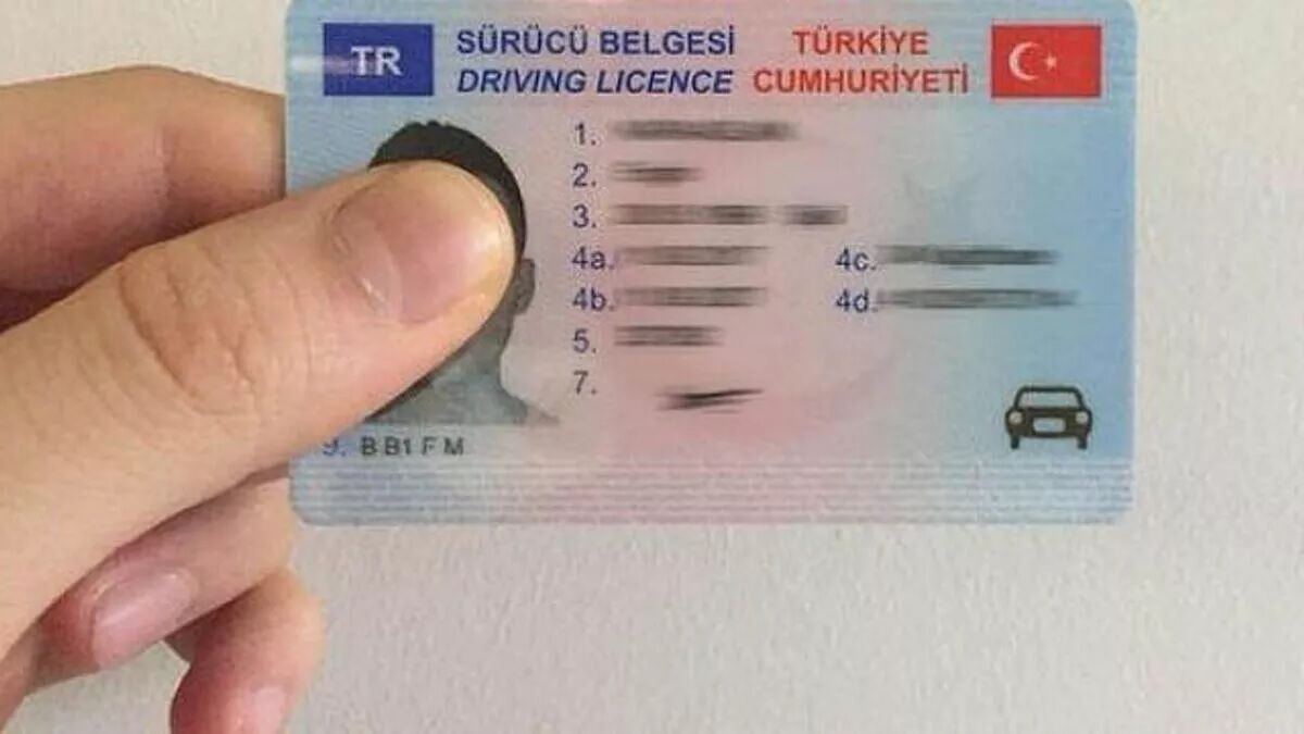Ehliyet Yenileme Nasıl Yapılır? Son Tarih ve Ücreti - 2022