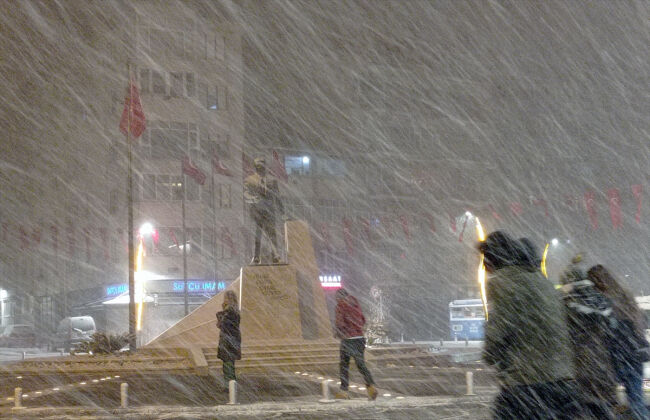 istanbul kar yağışı iha detay