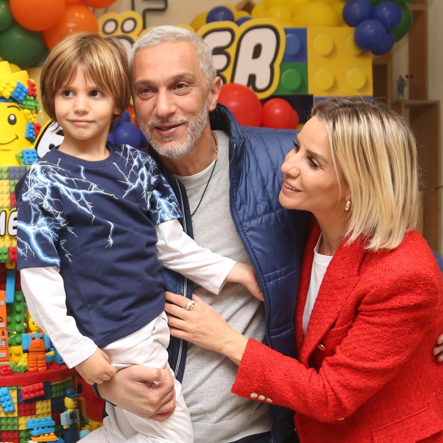 Ali Özbir ve Esra Erol Çocuklarıyla (2)