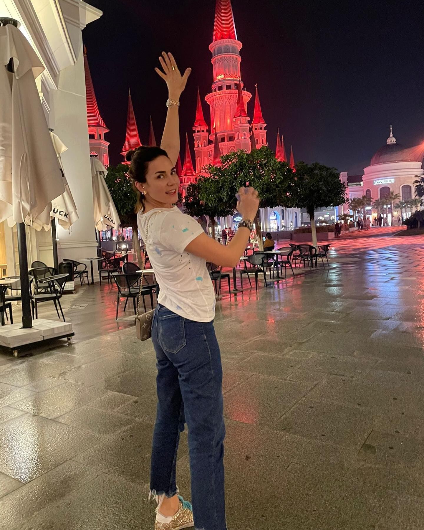 Buse Varol (1)