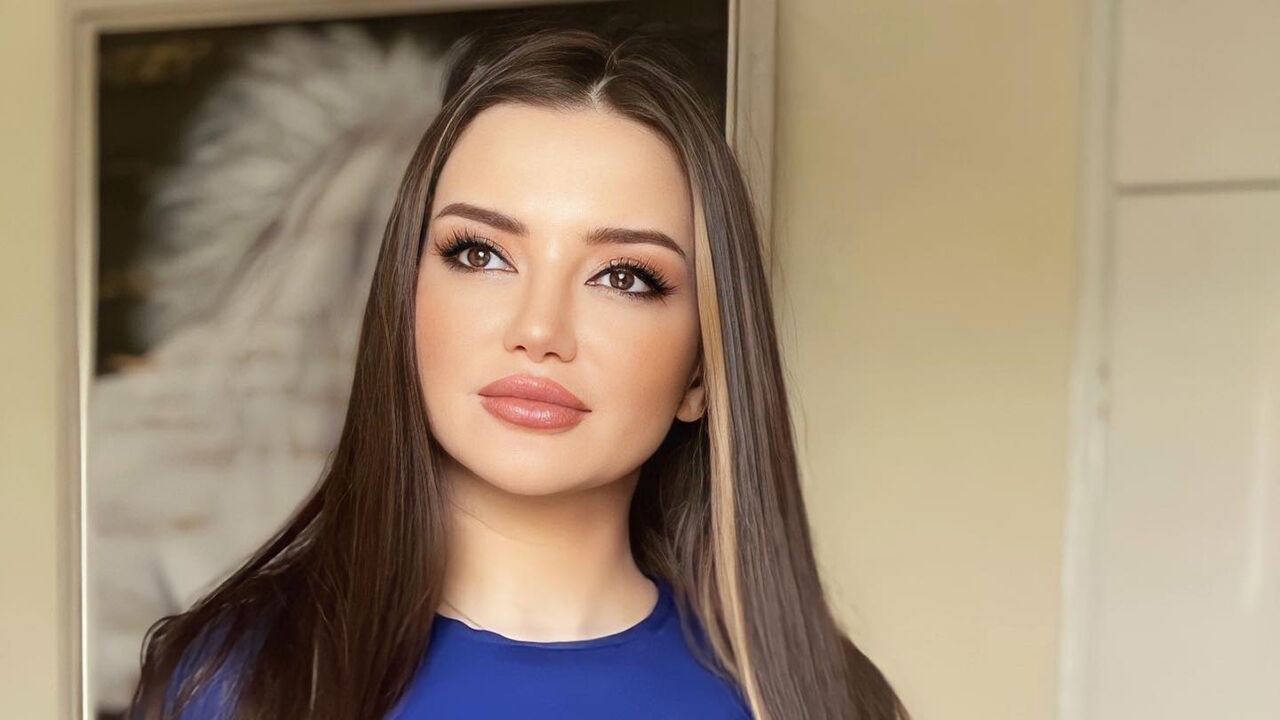 esra ezmeci (4) manşet