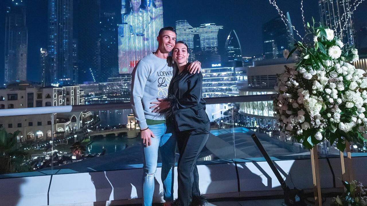 Georgina Rodriguez ve Cristiano Ronaldo (2) manşet