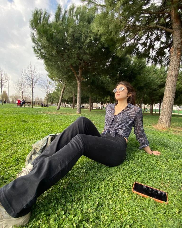 güliz aybay (1)