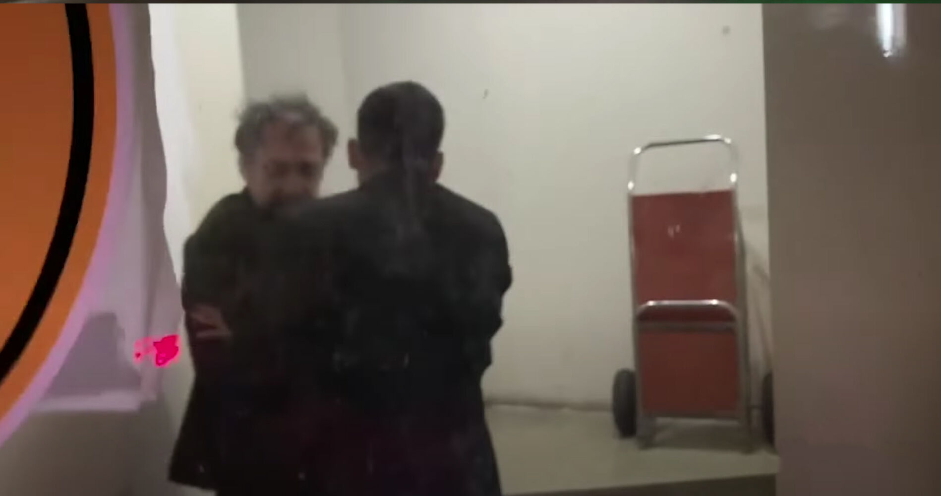 Nejat İşler Sarhoş 2