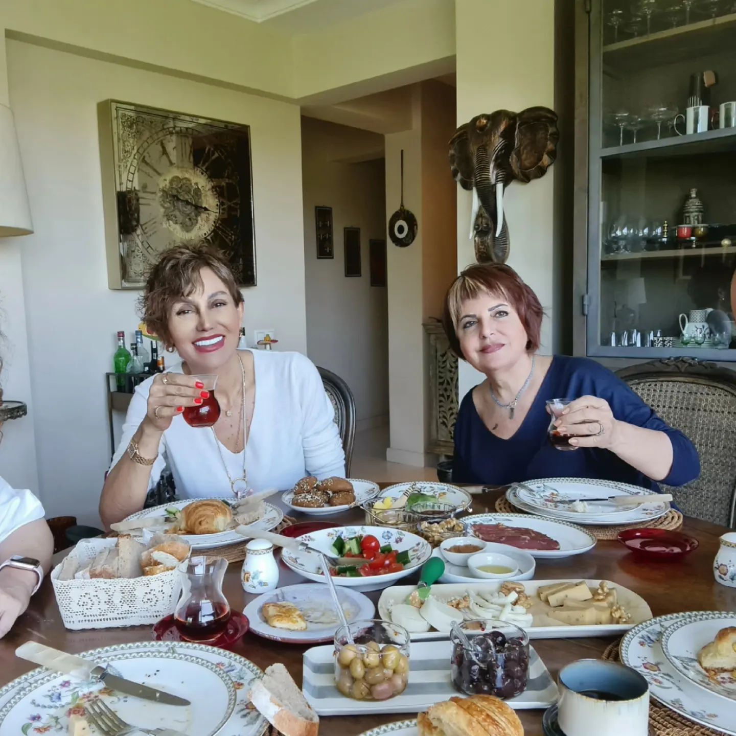Serap Paköz ve Ailesi