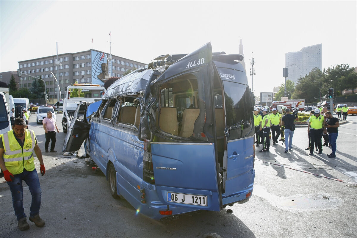 ankara kaza dolmuş 1