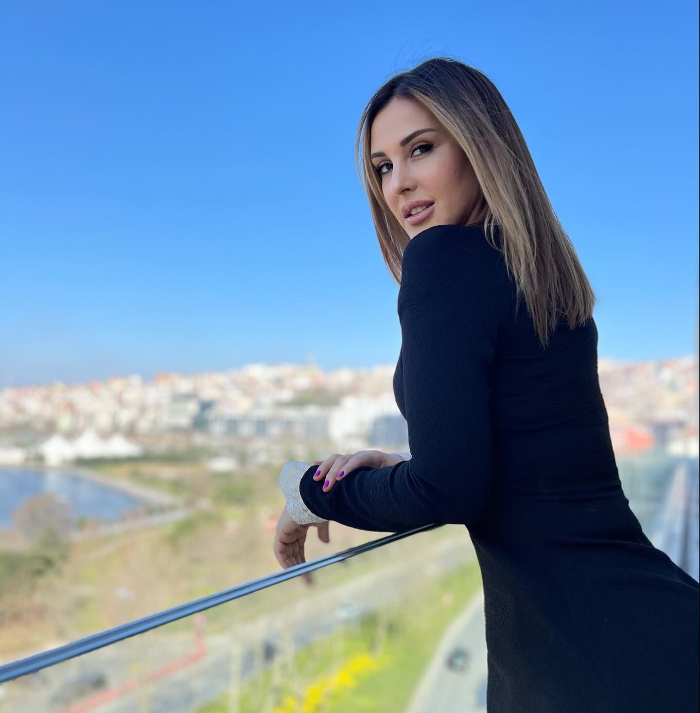 ebru destan (1)