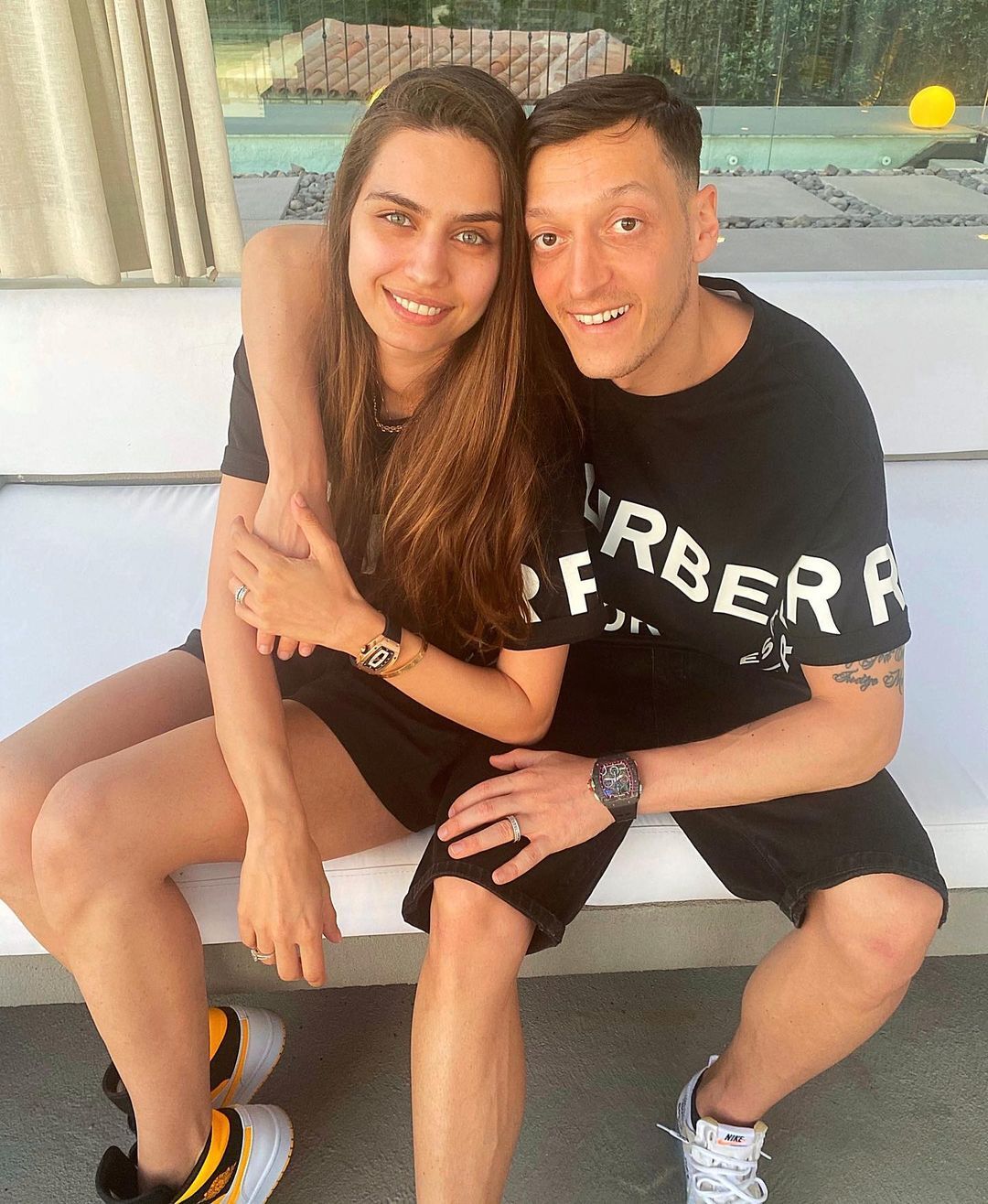 Amine Gülşe ve Mesut Özil (1)