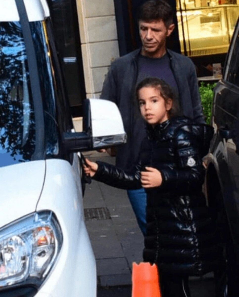 Ebru Gündeş Kızı Alara 2