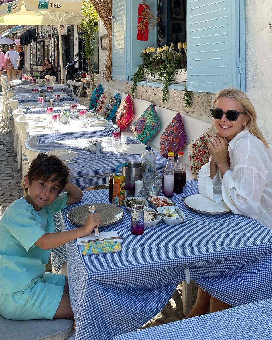 Ece Erken Çeşme Tatili (11)