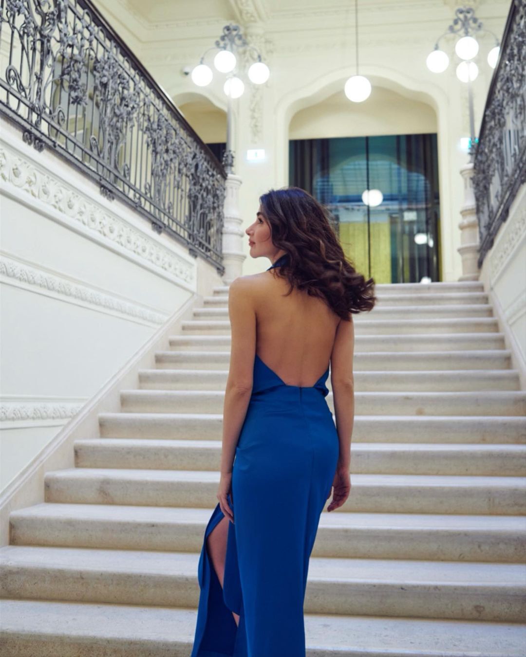 Nesrin Cavadzade (18)
