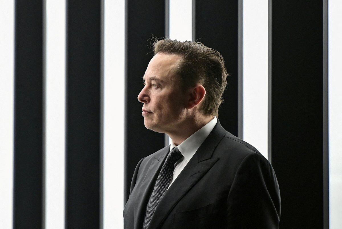 Elon Musk (1)