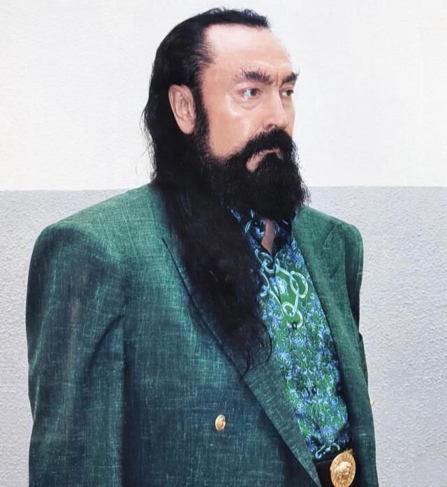 ezgi-mola-nin-adnan-oktar-in-cezaevindeki-15091129_9343_m