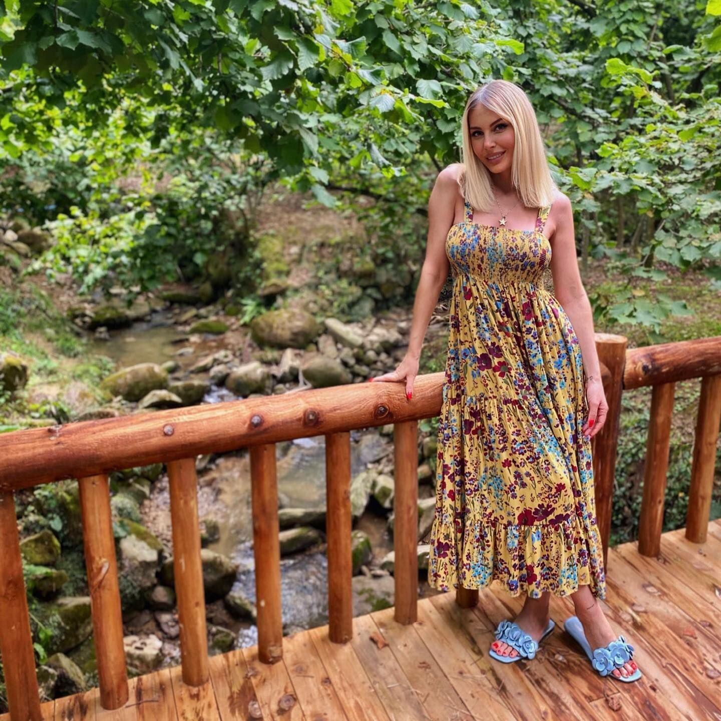 Hande Sarıoğlu (11)
