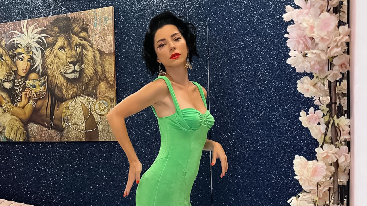 Merve Boluğur Manşet 1