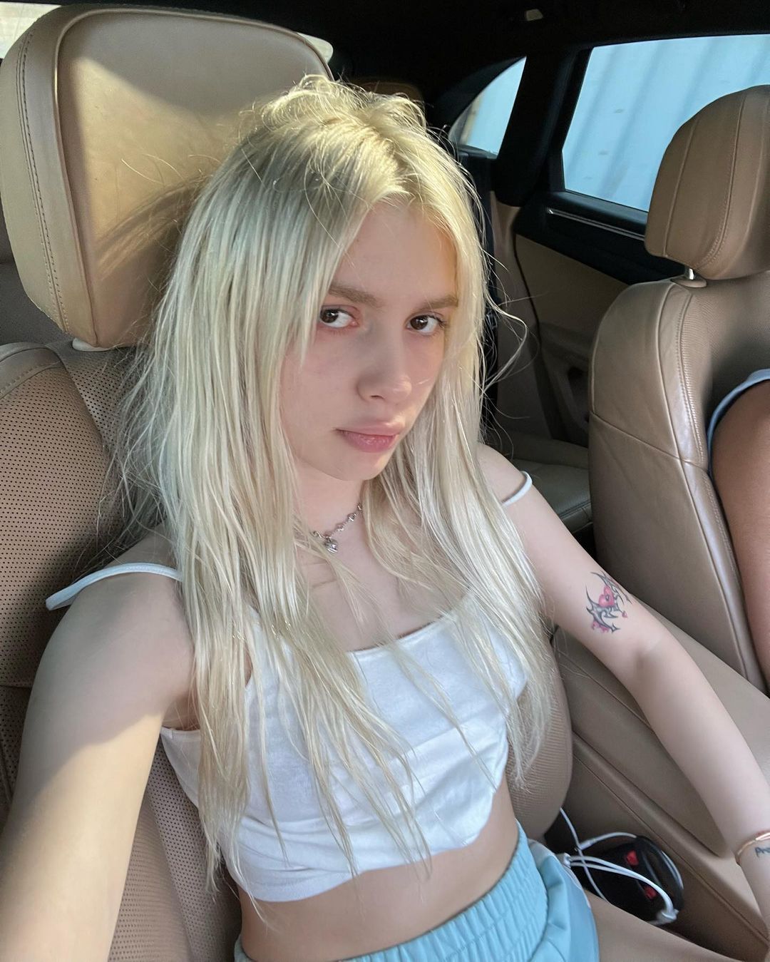 Aleyna Tilki (39)