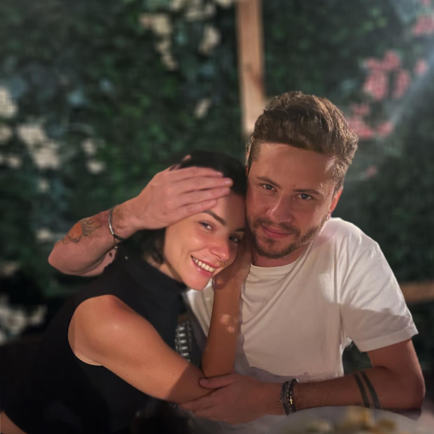 Merve Boluğur ve Mert Aydın (6)