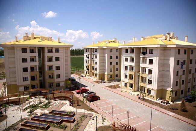 0x0-son-dakika-toki-sosyal-konut-projesinde-kura-cekimi-icin-nefesler-tutuldu-sms-detayina-dikkat-iste-milyonlarin-1666514644595