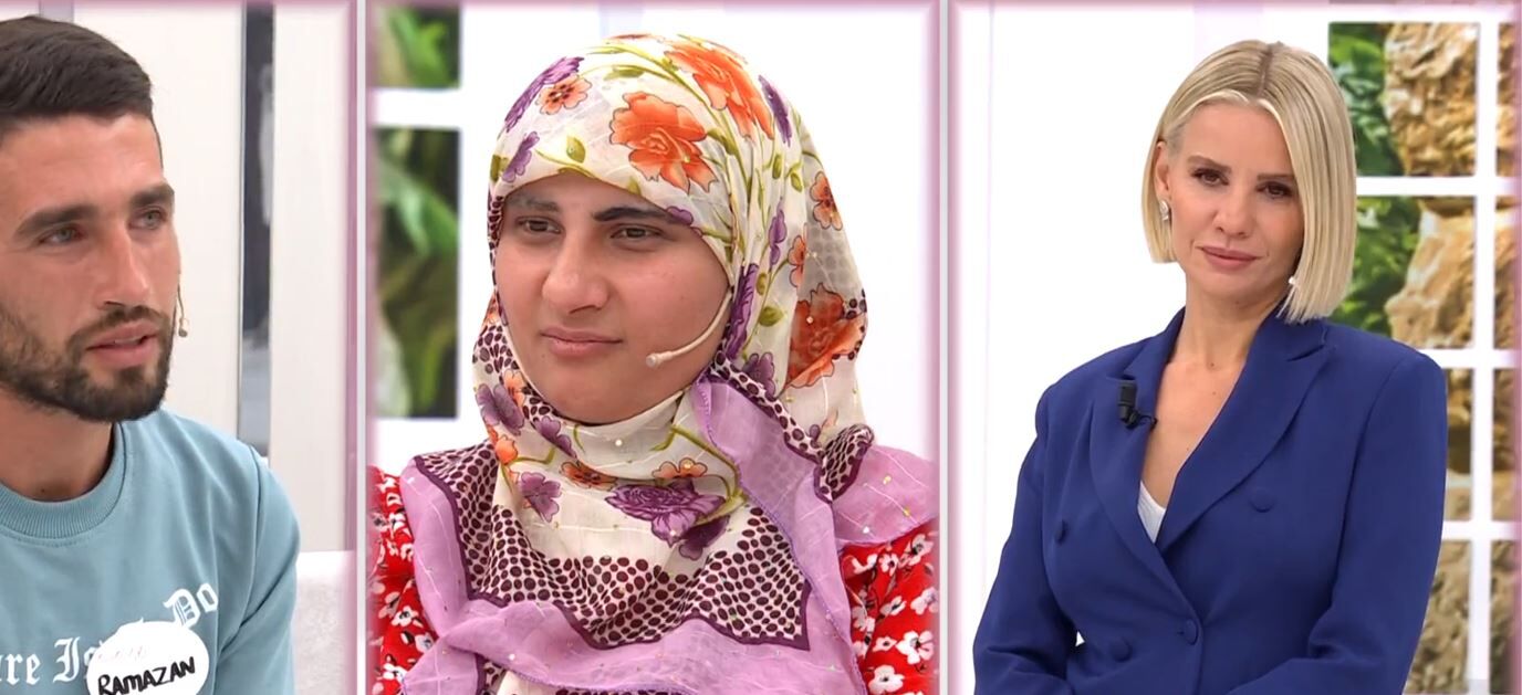 Cemile Karaca ve Esra Erol