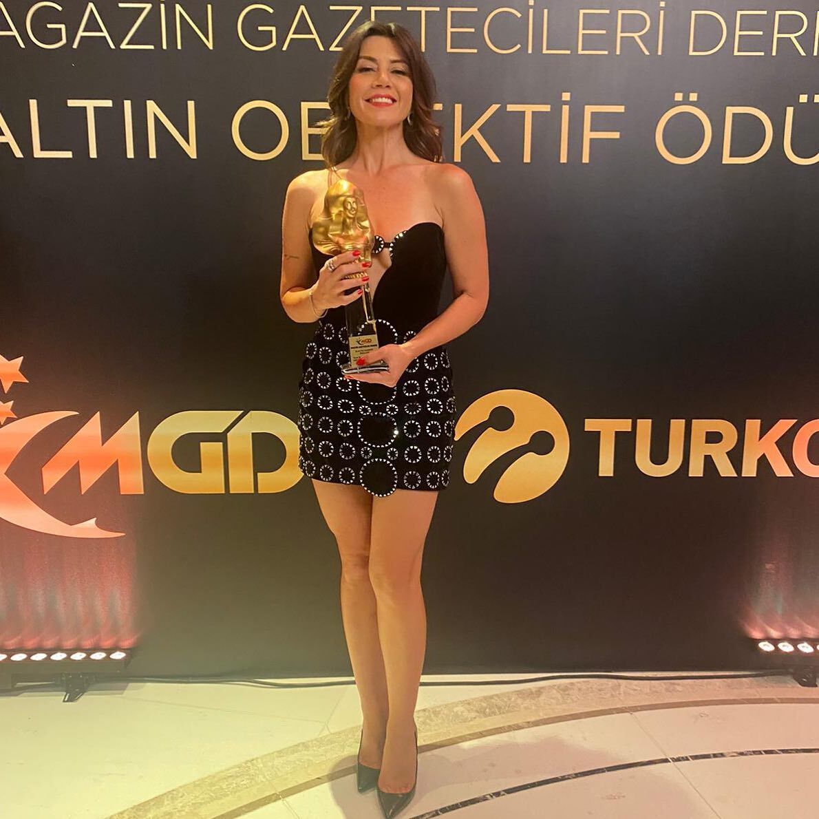 Gökçe Bahadır (4)
