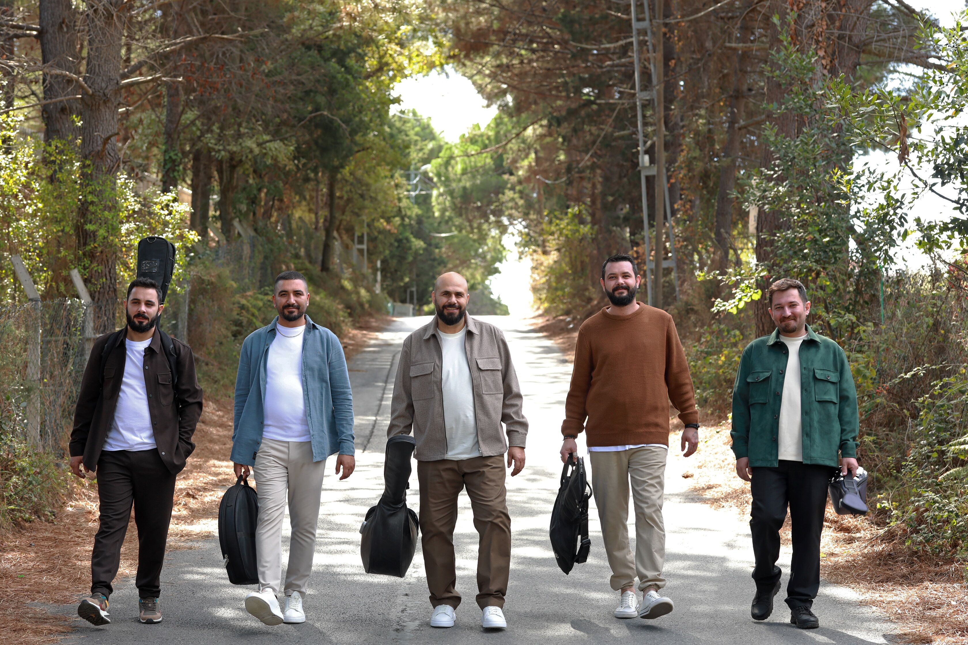 MAVİ AKUSTİK FOTO 1