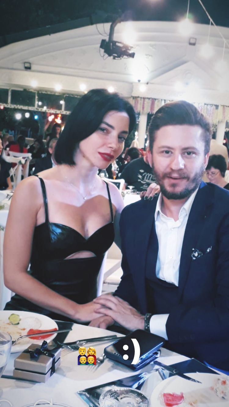 Merve Boluğur ve Mert Aydın (8)