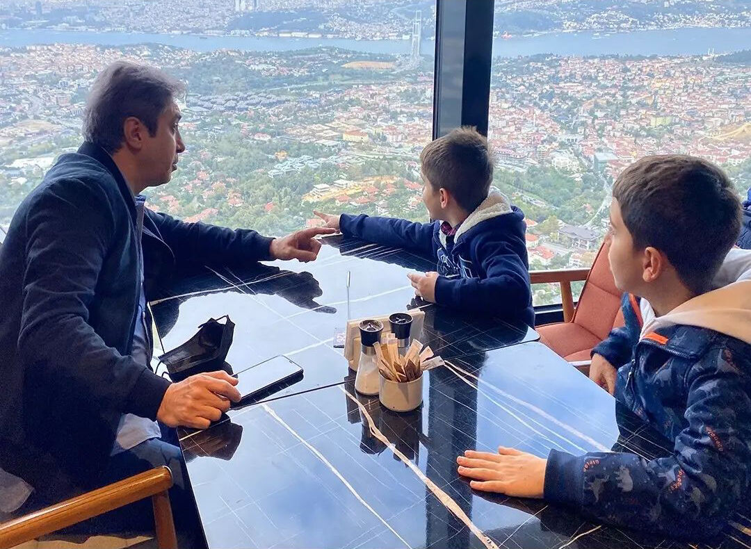 Necati Şaşmaz ve Oğulları (1)