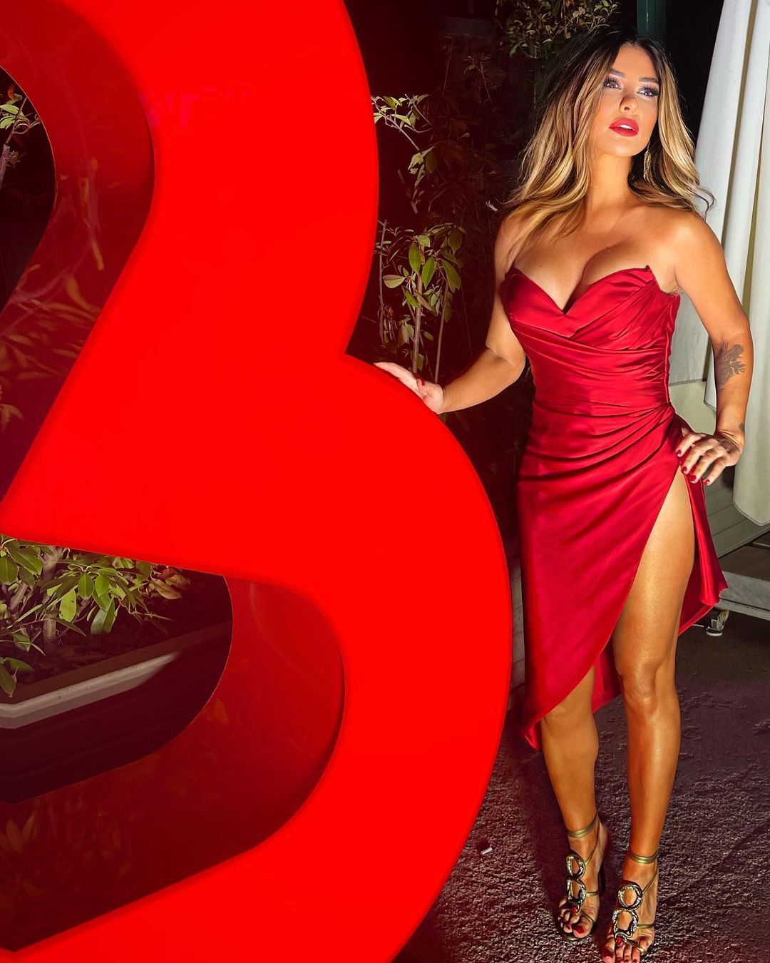 Selen Görgüzel (25)